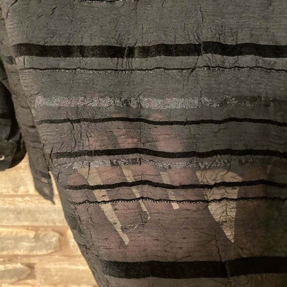 Coldwater Creek Semi-Sheer Stripe Shirt long sleeves size M - Picture 4 of 9